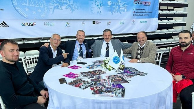 Avrupa Kick Boks Şampiyonası’nda Etü’ye Büyük Gurur