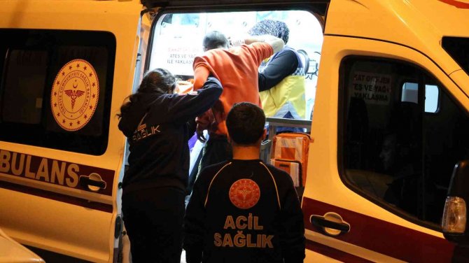 Edirne’deki Ev Yangınında 1 Kişi Yaralandı