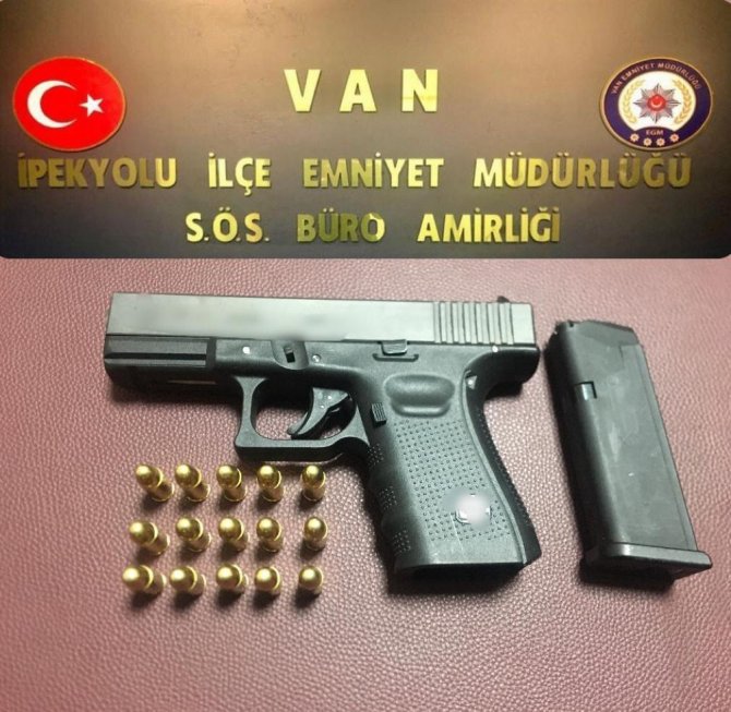 Van’da Değişik Suçlardan 20 Kişi Tutuklandı