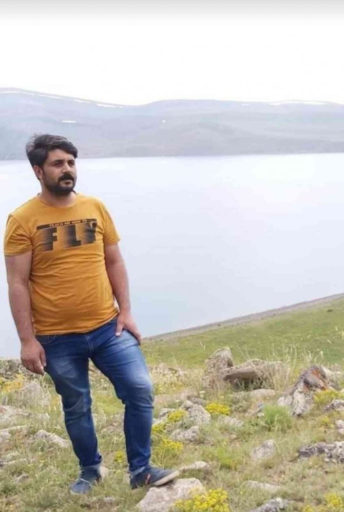 Iğdır’lı Genç Öğretmen Trafik Kazasında Hayatını Kaybetti