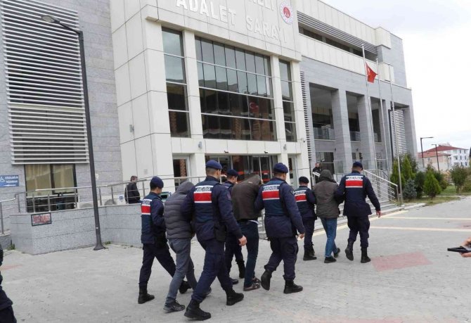 Kırklareli’nde ‘Yağma’ Suçuna Karıştığı İddia Edilen 6 Şüpheli Yakalandı
