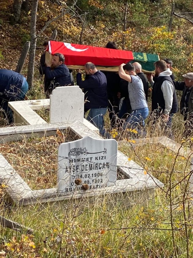 Hayatını Kaybeden Kore Gazisi Son Yolculuğuna Uğurlandı