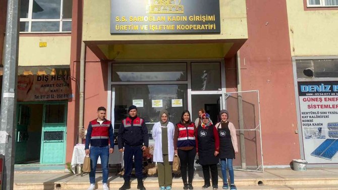 Jandarma’dan ‘Kades’ Ve ’Siber Zorbalık’ Eğitimi