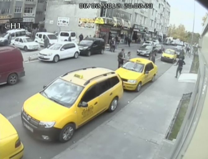 Dehşet Anları Kamerada: Kavgada Husumetlisi Yerine Babası Ve Kardeşini Böyle Vurdu