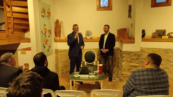 ’Yalıdayız’da Tarih İ̇brahim Akkurt İle Konuşuldu