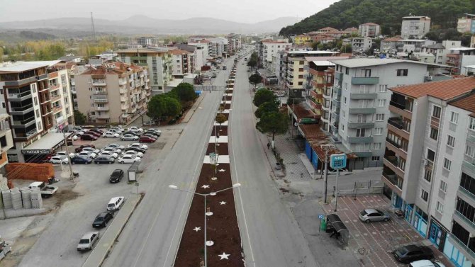 Soma’nın Caddeleri Nakış Gibi İşlendi