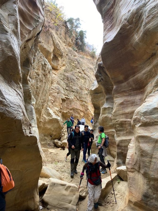Sarıgöl’ün Kısık Kanyonu Doğa Severlerin İlgi Odağı Oldu