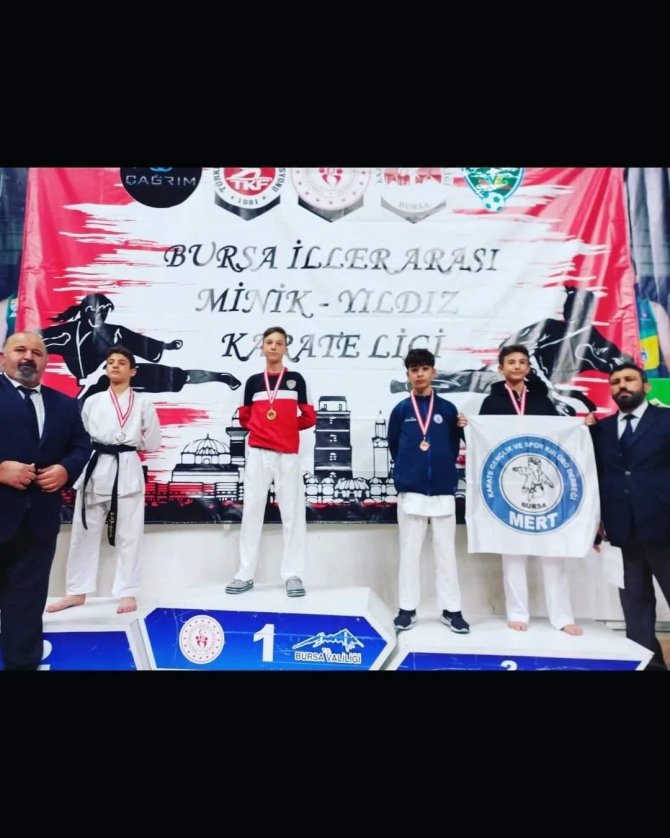 Minik Bedenler Karate Şampiyonasında Ter Döktü