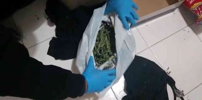 Yatağın Altından Uyuşturucu Çıktı