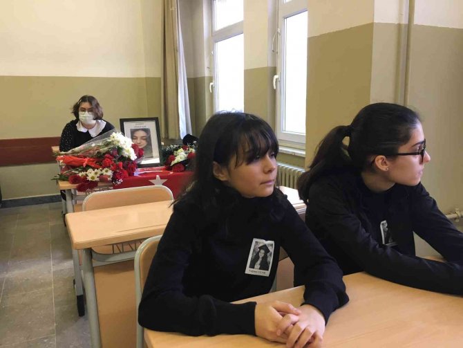 Terör Saldırısında Hayatını Kaybeden Yağmur Uçar Okulunda Törenle Anıldı