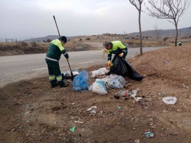 Keçiören Belediyesi Tarafından İlçede Temizlik Çalışması Yapıldı