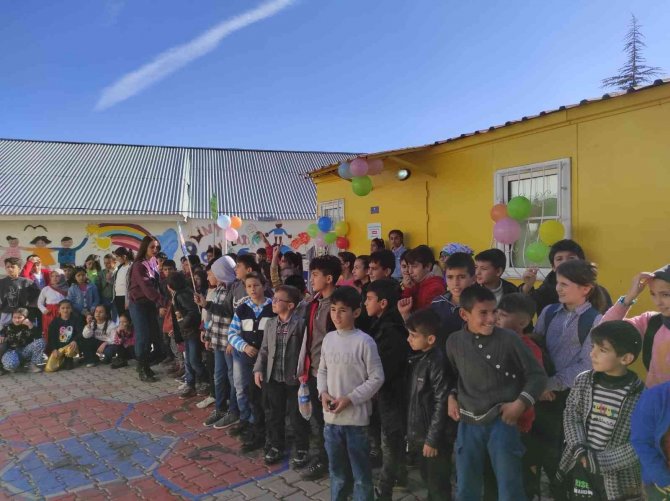 Van’da “Dünya Çocuk Hakları Günü” Kutlandı