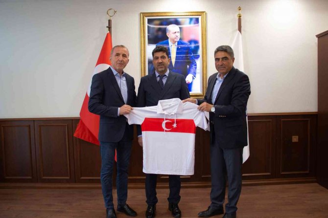 Adü Rektörü Aldemir Tüfad Heyetini Makamında Ağırladı