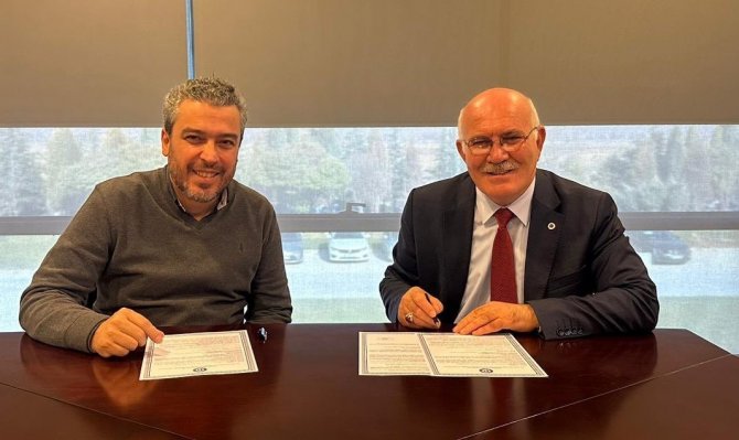 Uşak Üniversitesi Tasarım Merkezi Ülke Çapında Hizmet Üretmeye Devam Ediyor