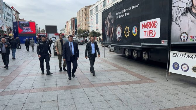 ’Narko Tır’ Sultanbeyli Meydanı’nda