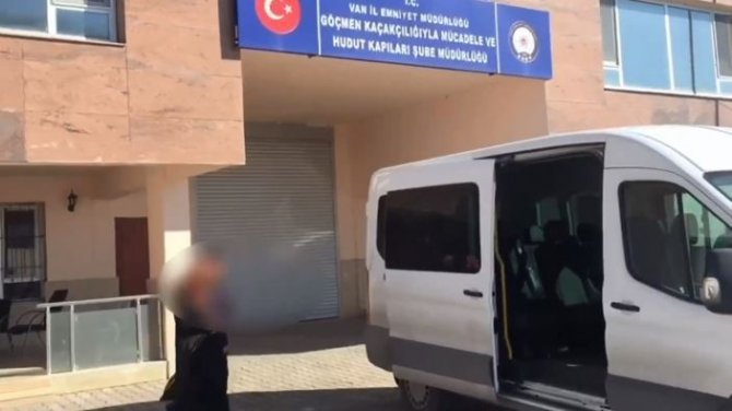 Van’da 9 Organizatör Tutuklandı
