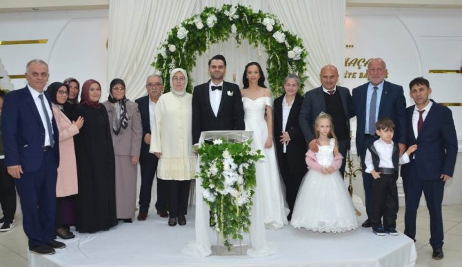 Başkan Oral, Belediye Personeli Çifttin Nikahını Kıydı