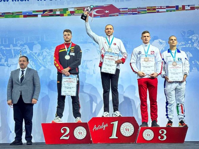 Kızıl Fırtına Avrupa Şampiyonu Oldu