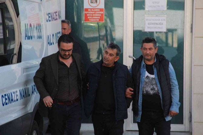 17 Yaşındaki Lise Öğrencisi Şevval, Kalbine Yenik Düştü