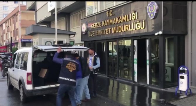 Akü Hırsızları Tutuklandı