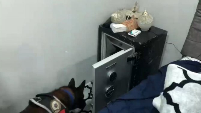 Eğlence Mekanındaki Uyuşturucu Madde Ticaretine Baskın, 3 Gözaltı