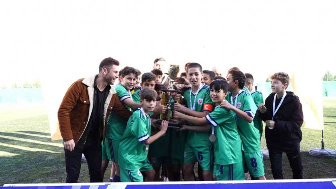 Başakşehir’in Yeni Futbol Şampiyonu Belli Oldu