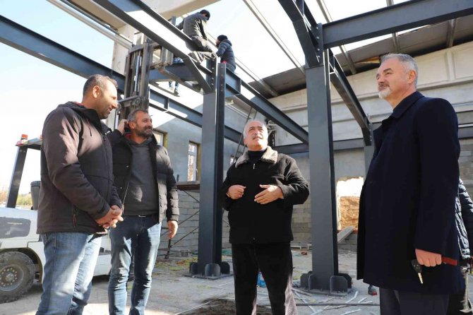 Atatürk Üniversitesinin Vizyon Projelerinden Veri Merkezinde Çalışmalar Sürüyor