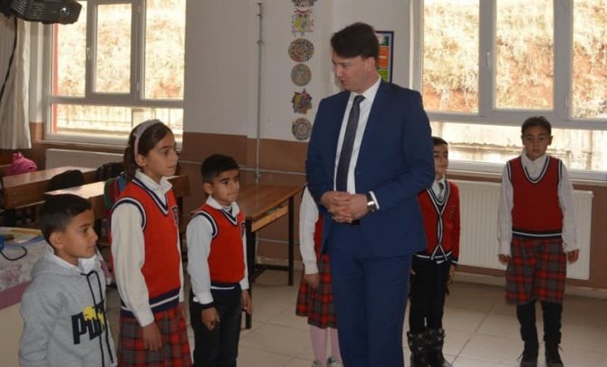 Kaymakam Gürses Öğrencilerle Bir Araya Geldi