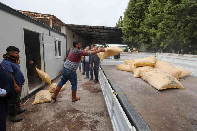 Buca Belediyesinden Besicilere Büyük Destek