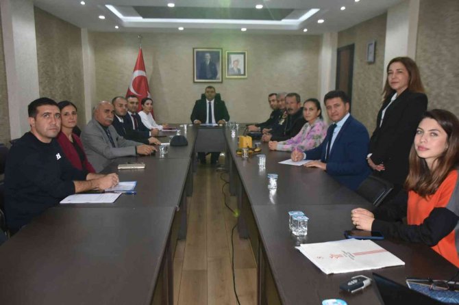 Buharkent’te Kadına Şiddet Konulu Toplantı Gerçekleştirildi