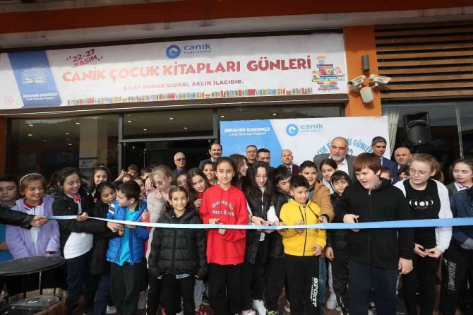 Başkan Sandıkçı: “Okuma Kültürü Kazanan Bir Nesil Yetiştirmeliyiz”