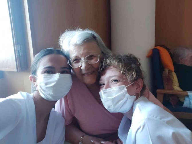 Çekya Ve Portekiz’de Stajlarını Tamamlayan Öğrenciler Kütahya’ya Döndü