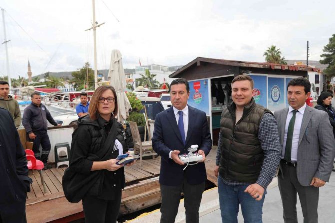 Deniz Yüzeyi Temizleme Aracı Hizmete Başladı