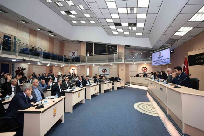 Denizli Büyükşehire 5,9 Milyarlık Rekor Bütçe