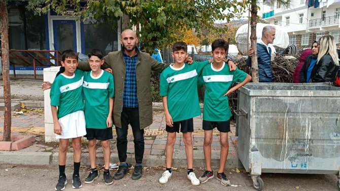 Dicle’de Okul Sporları Kros Yarışmasında Öğrenciler Kıyasıya Mücadele Etti