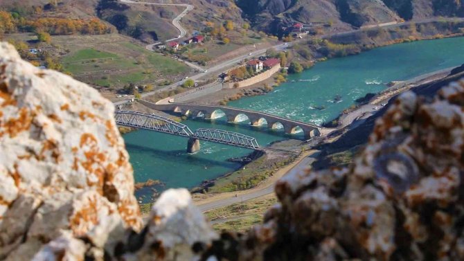 7 Bin Yıllık Palu İlçesi, İhtişamı İle Yıllara Meydan Okuyor