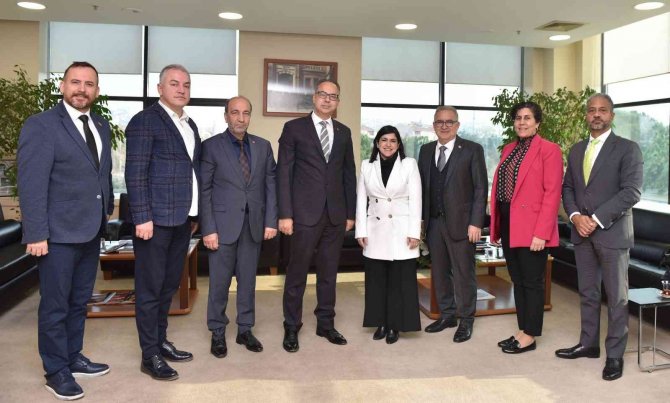 Türk İşadamlarına Dominik’e Yatırım Çağrısı