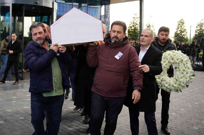 Hıncal Uluç İçin Turkuvaz Medya’da Tören Düzenlendi