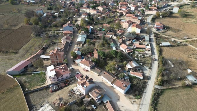 İ̇negöl Şipali Mahallesi’nde Tüm Yollar Yenileniyor