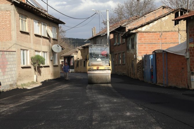 İ̇negöl Şipali Mahallesi’nde Tüm Yollar Yenileniyor