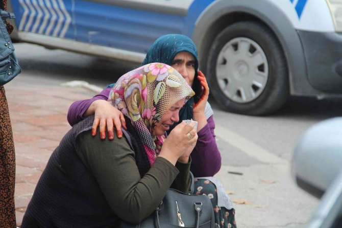 Vatandaşların Kurtarmak İçin Seferber Olduğu Motosiklet Sürücüsü Hayata Tutunamadı