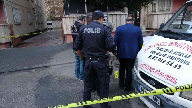Akrabaların Kavgası Kanlı Bitti: 1 Ölü