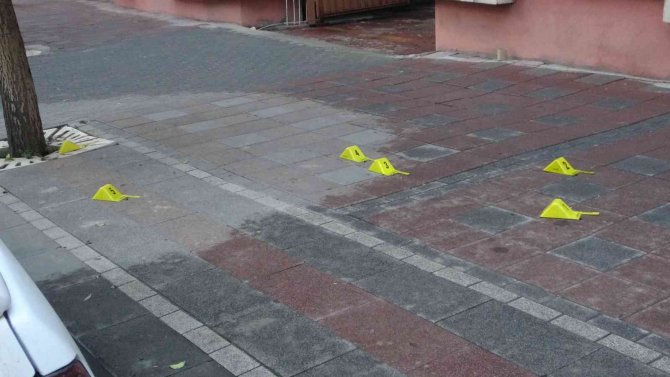 Akrabaların Kavgası Kanlı Bitti: 1 Ölü