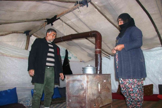 Göçerlerin Çoluk, Çocuk Demeden Hayvancılığa Adanan Zorlu Yaşamları