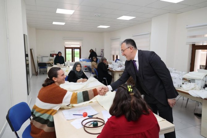 Kaçem’de Kadınlar Öğrenmeye Ve Üretmeye Devam Ediyor