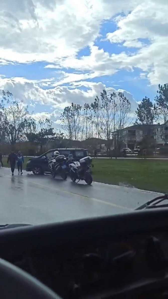 Sakarya’da Zincirleme Kaza: 9 Araç Birbirine Girdi