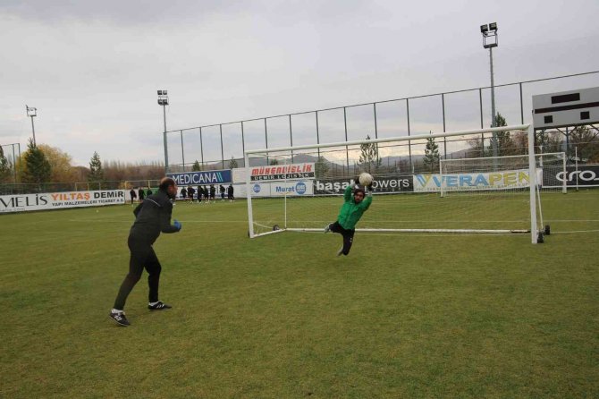 Sivas Belediyespor’da 24 Erzincanspor Maçı Hazırlıkları Başladı