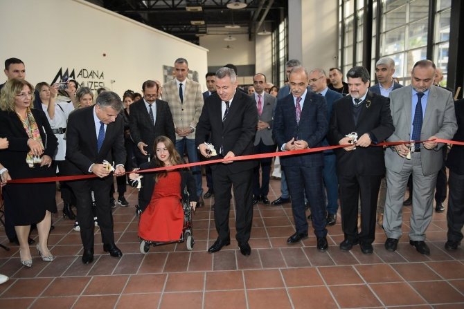 Öğretmenlerden Karma Sanat Sergisi