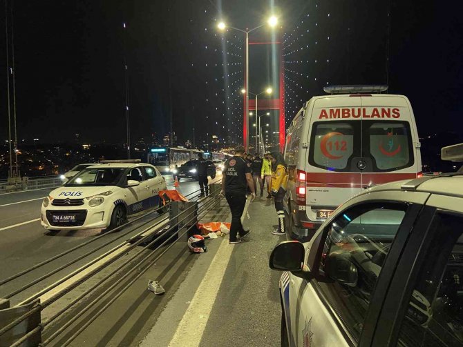 15 Temmuz Şehitler Köprüsü’nde Feci Kaza: Motosiklet Bariyere Çarptı, 1 Ölü 1 Yaralı