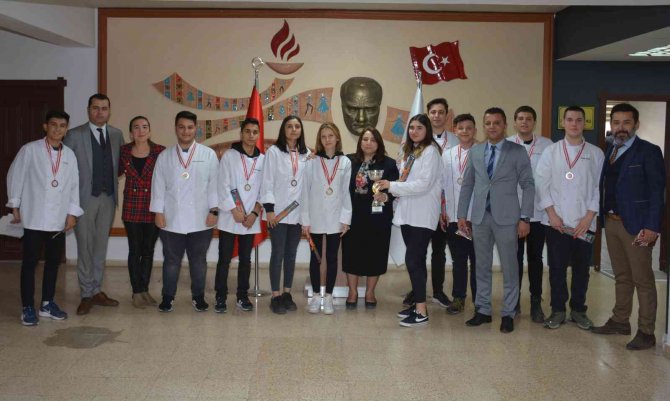 Aşçılık Öğrencilerinden Büyük Başarı